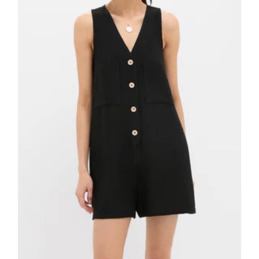 Tuckernuck Black Textured Myla Romper New w/ Tags Gold Buttons Pockets Medium